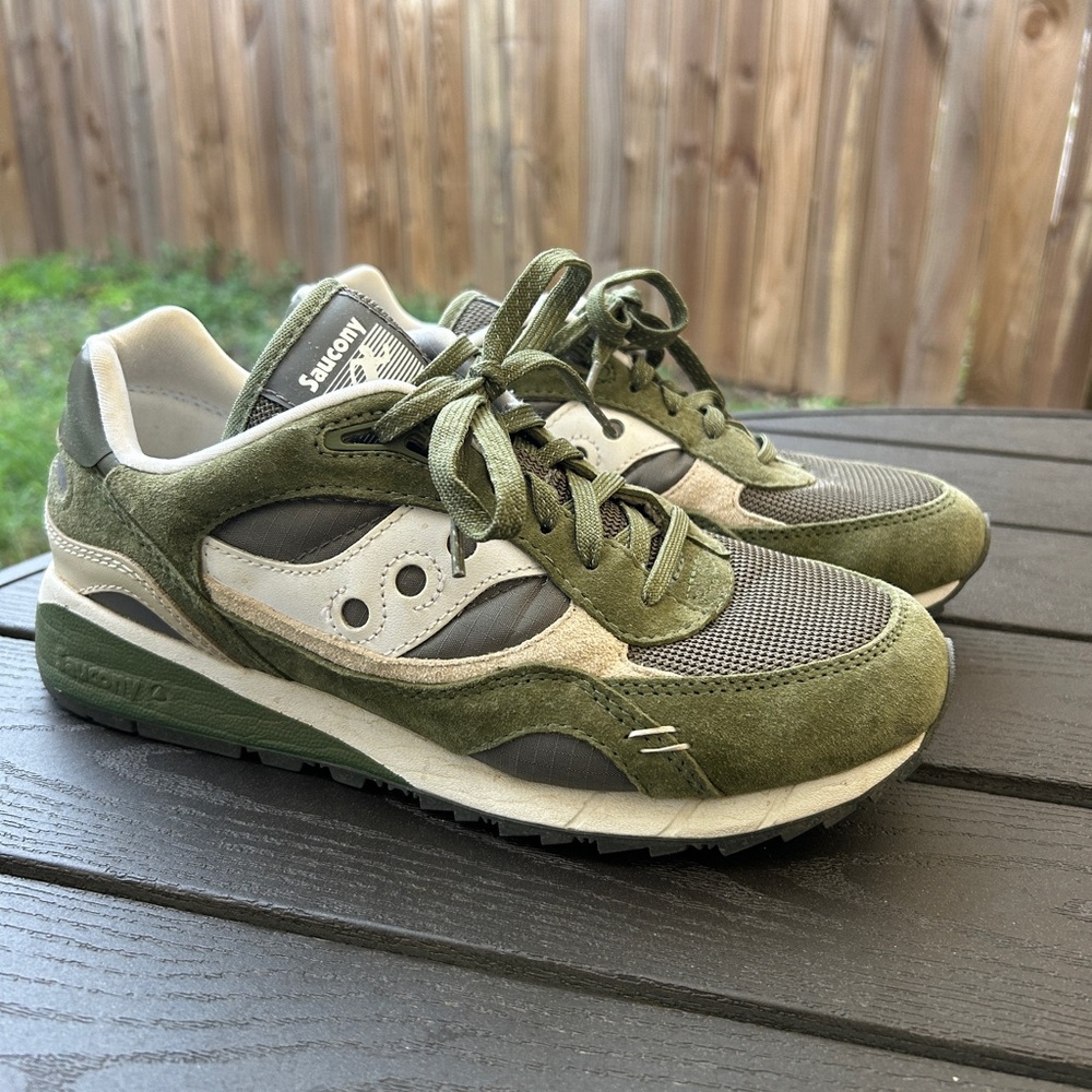 Saucony Jazz Olive and Beige Athletic Shoes Size 8.5